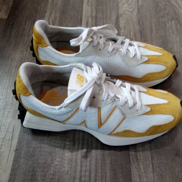 New Balance sneakers - Picture 4 of 5